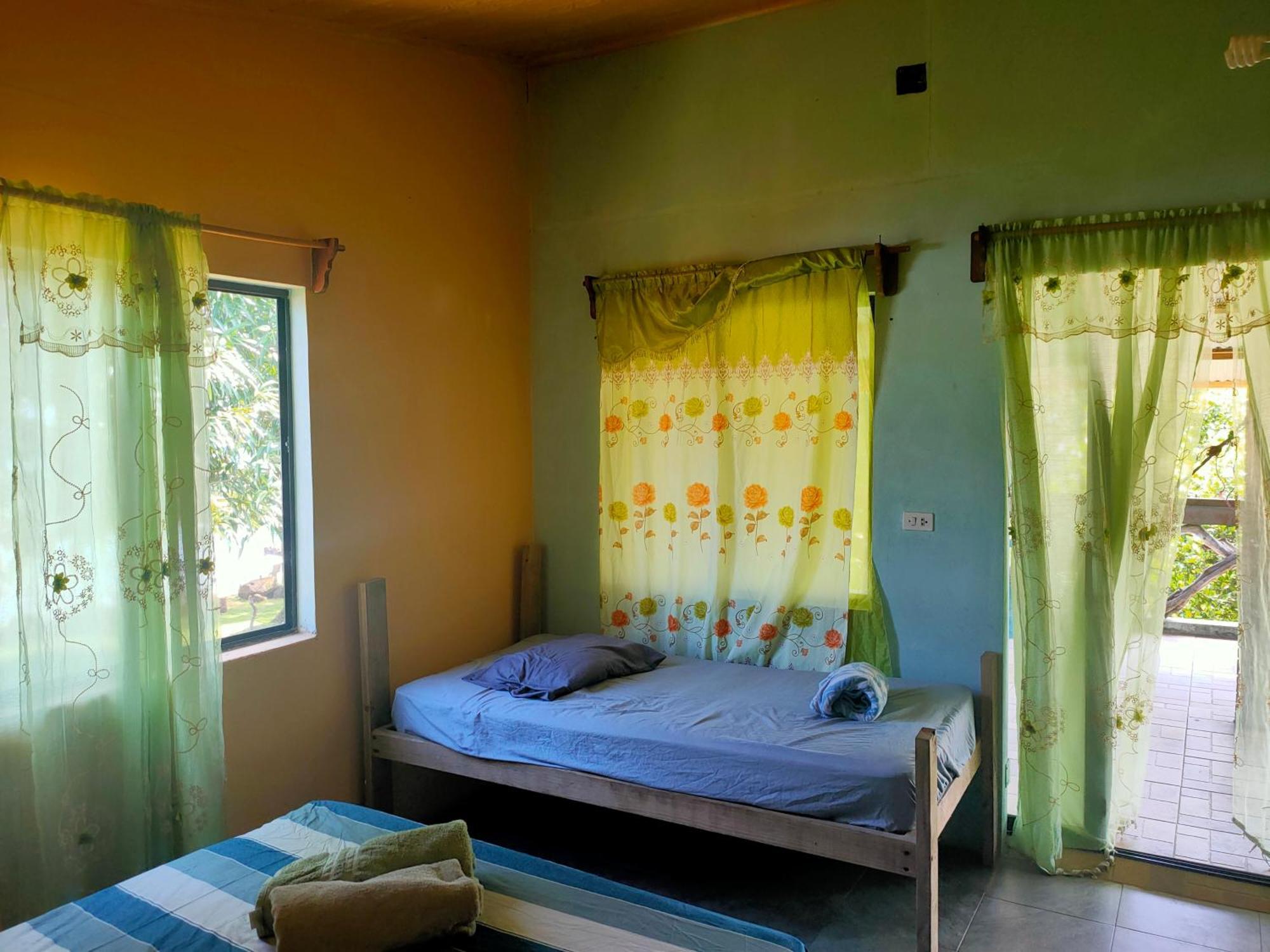 Guesthouse Island Escape South End Rum bild